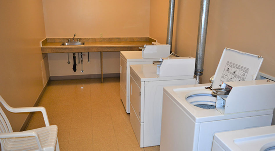 GUEST LAUNDRY FACILITY